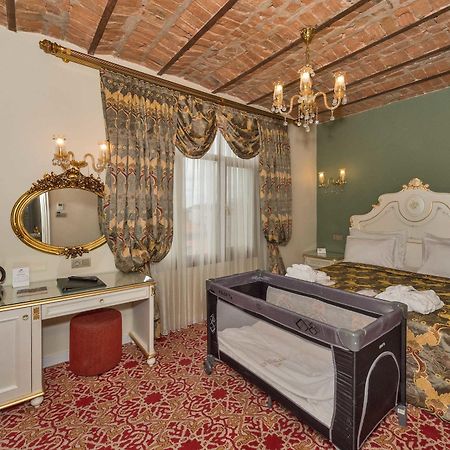איסטמבול By Murat Crown Hotel Taksim מראה חיצוני תמונה