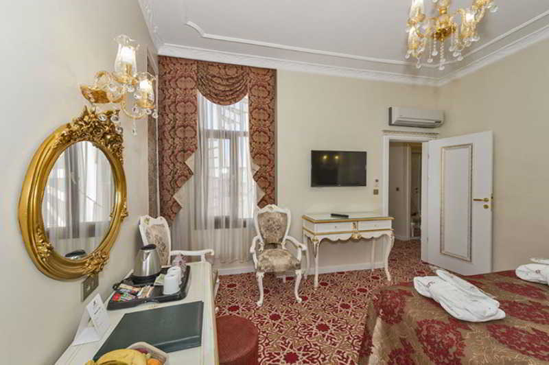 איסטמבול By Murat Crown Hotel Taksim מראה חיצוני תמונה