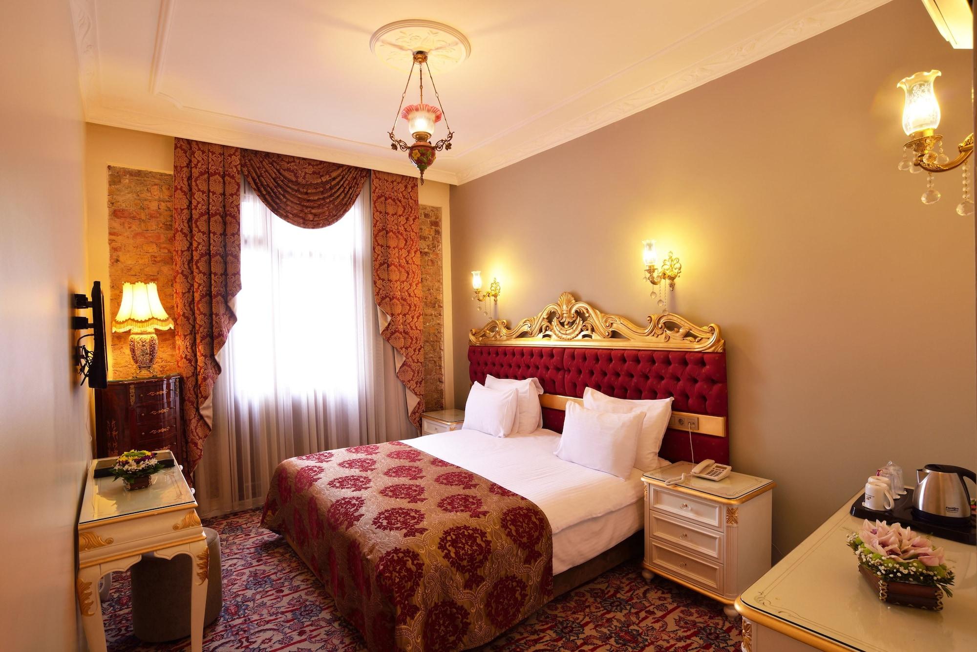 איסטמבול By Murat Crown Hotel Taksim מראה חיצוני תמונה