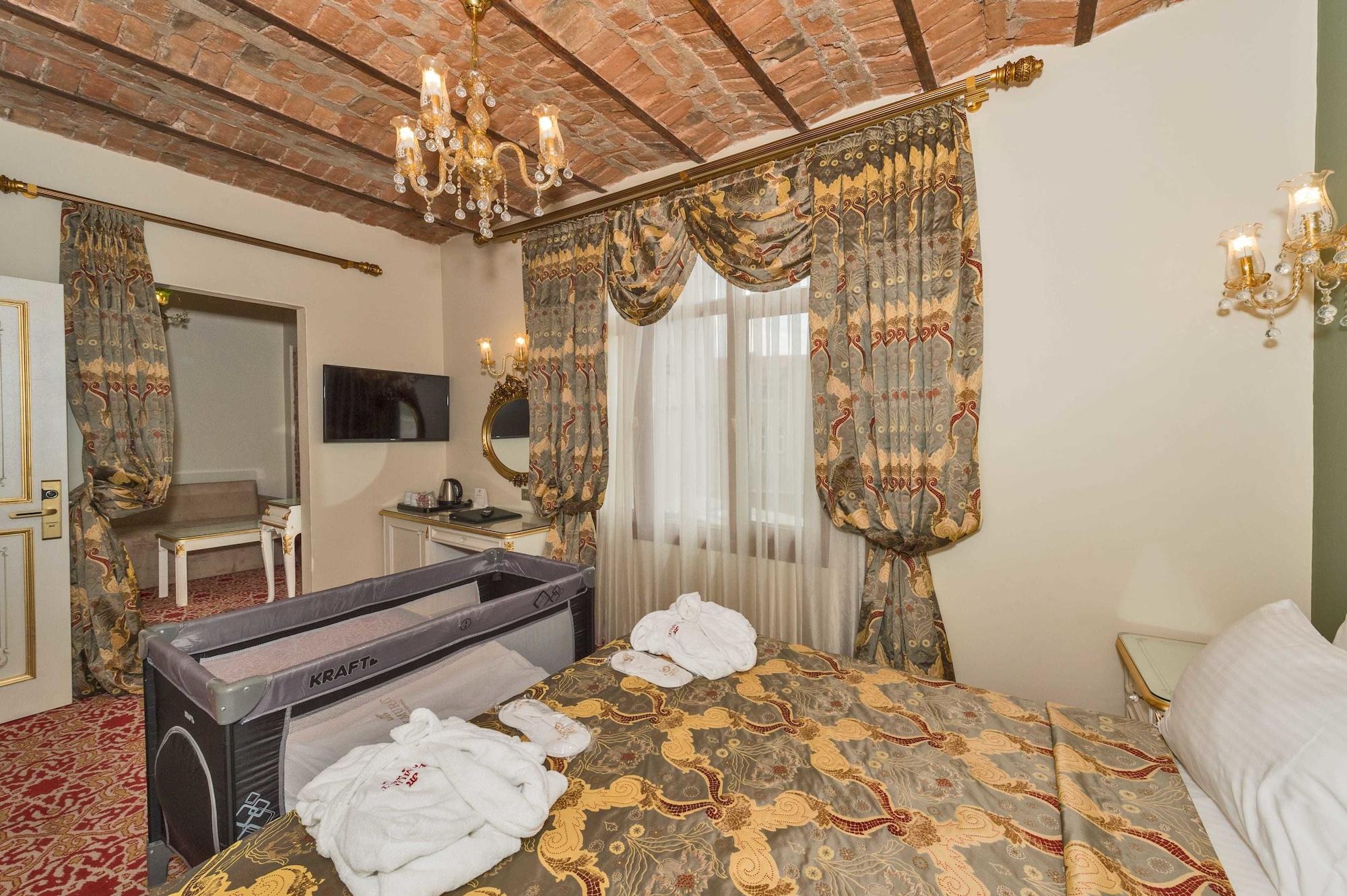 איסטמבול By Murat Crown Hotel Taksim מראה חיצוני תמונה