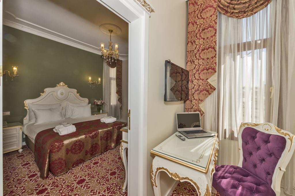 איסטמבול By Murat Crown Hotel Taksim מראה חיצוני תמונה