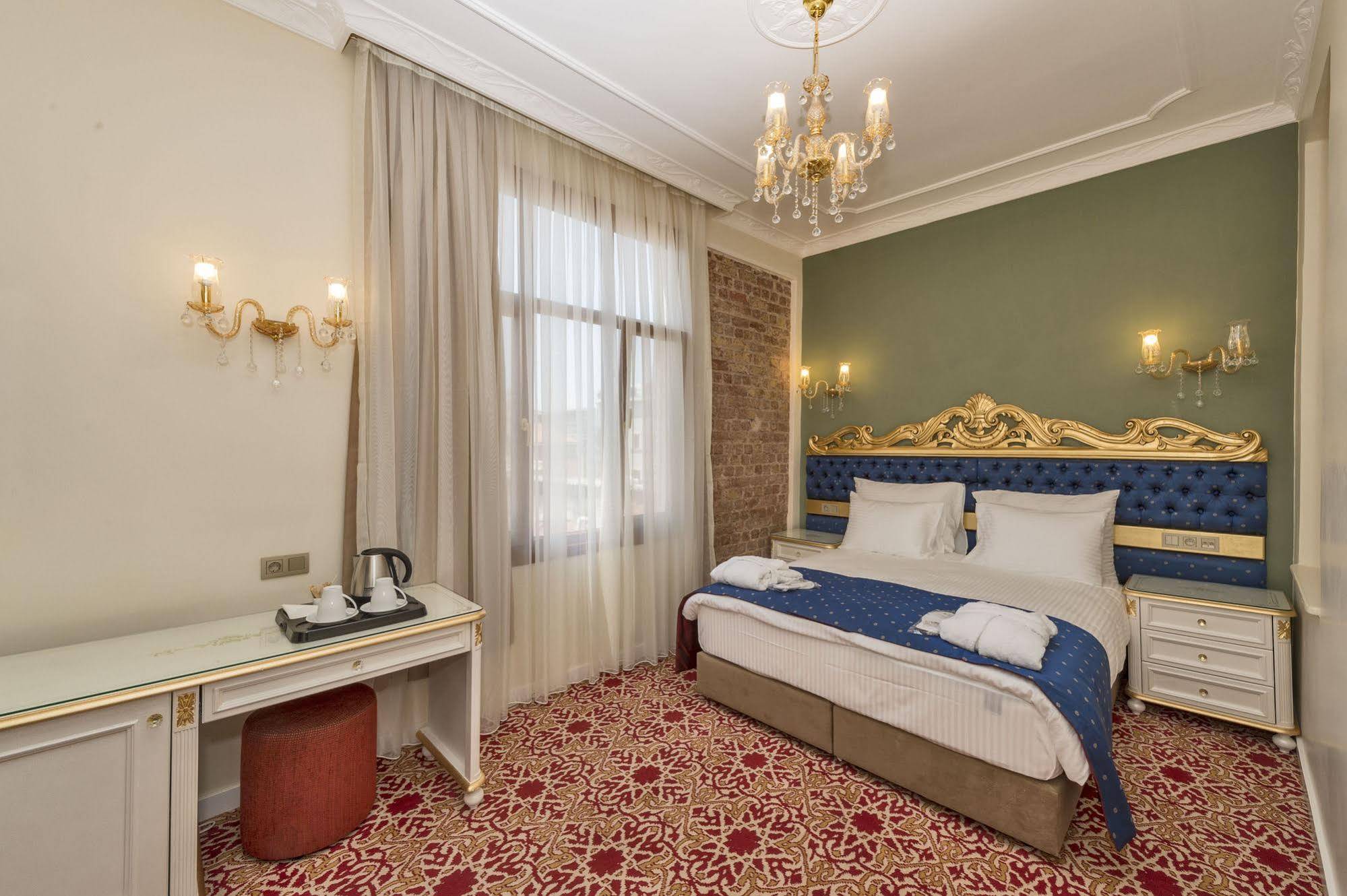 איסטמבול By Murat Crown Hotel Taksim מראה חיצוני תמונה