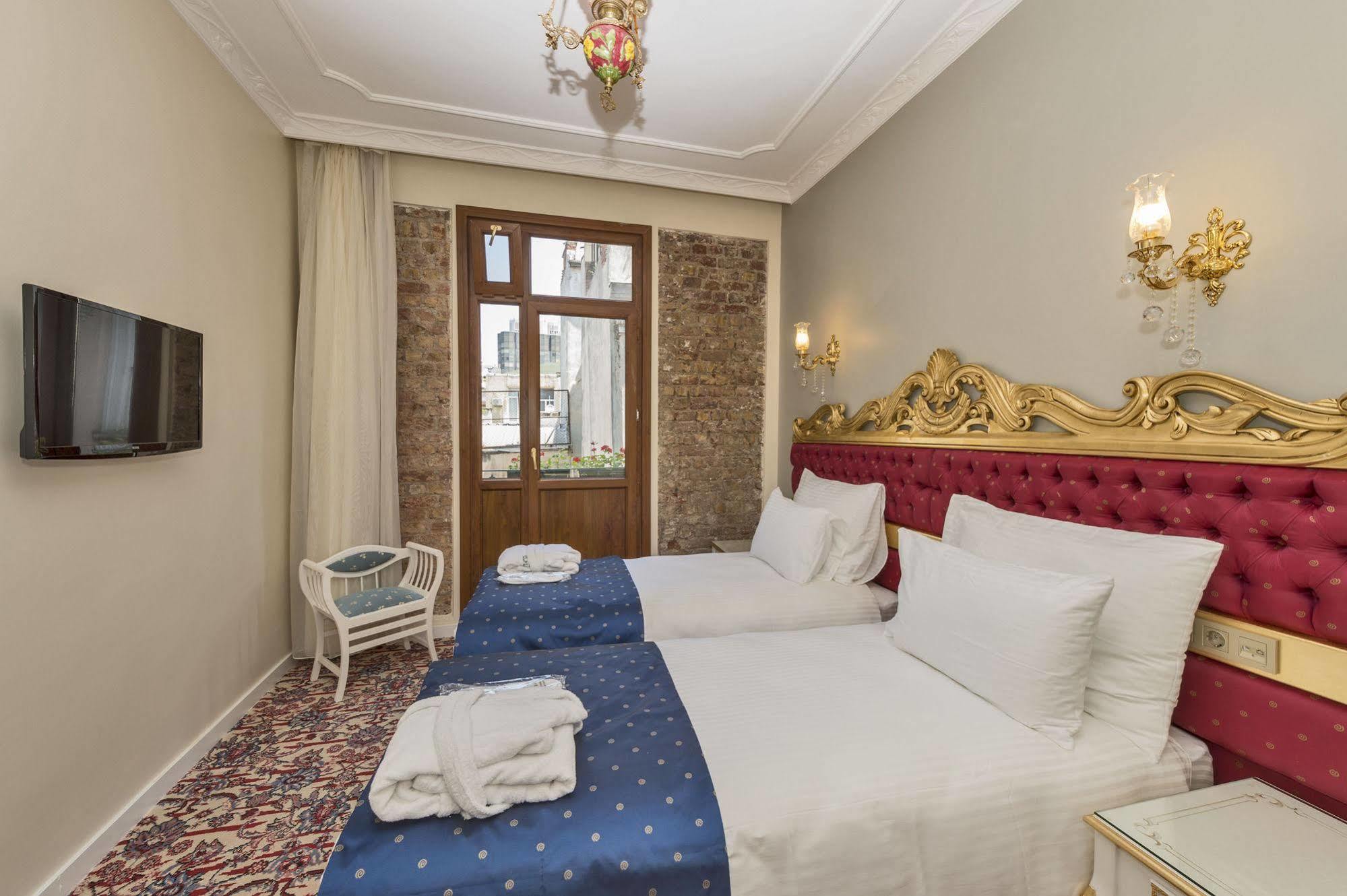 איסטמבול By Murat Crown Hotel Taksim מראה חיצוני תמונה