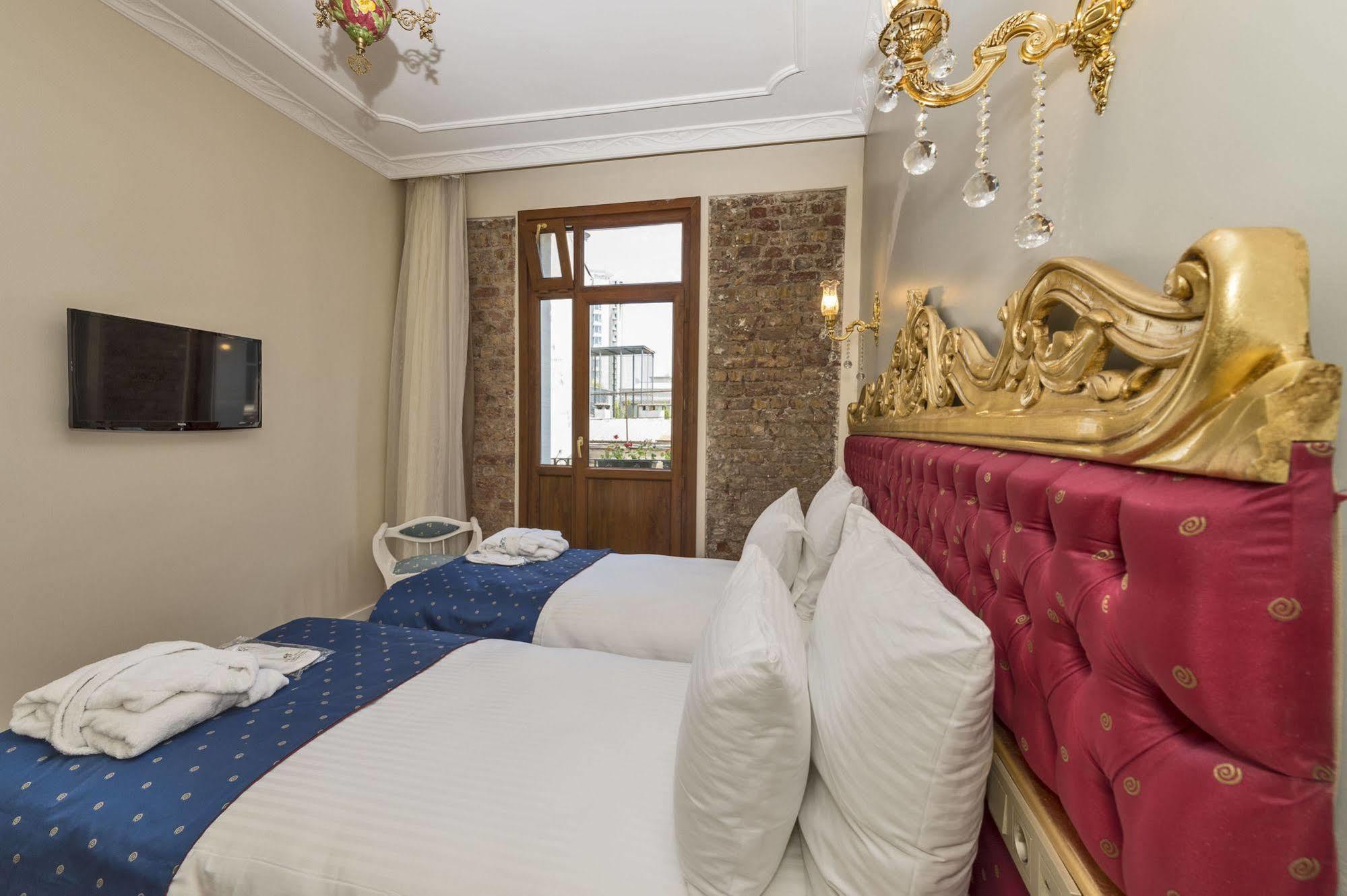 איסטמבול By Murat Crown Hotel Taksim מראה חיצוני תמונה
